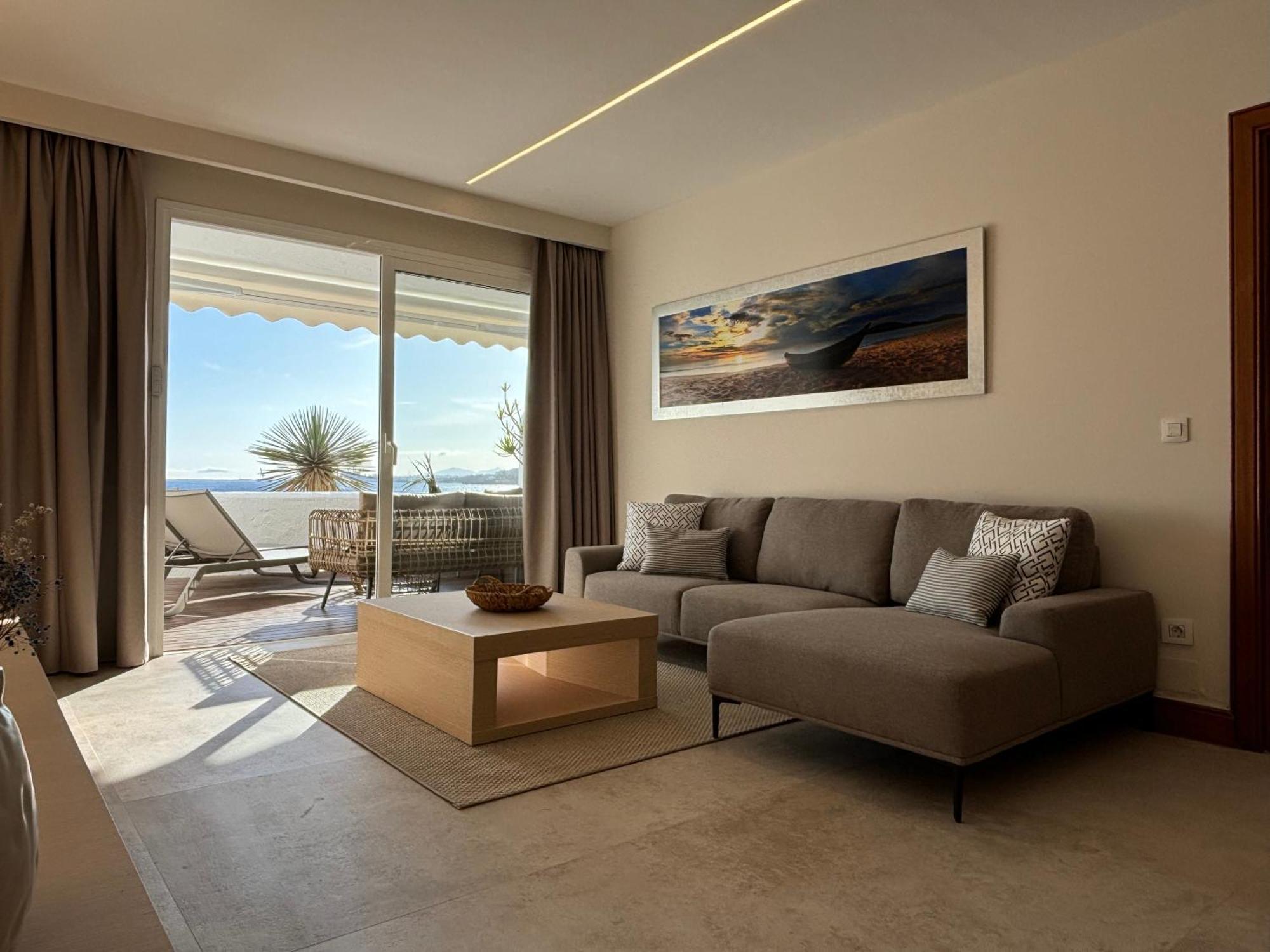 Costa Teguise Luxury First Line Apartment Kültér fotó